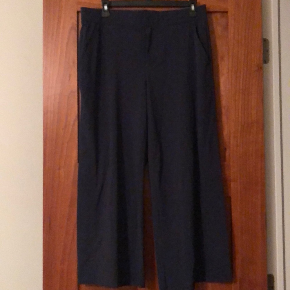 Athleta Crop Pants